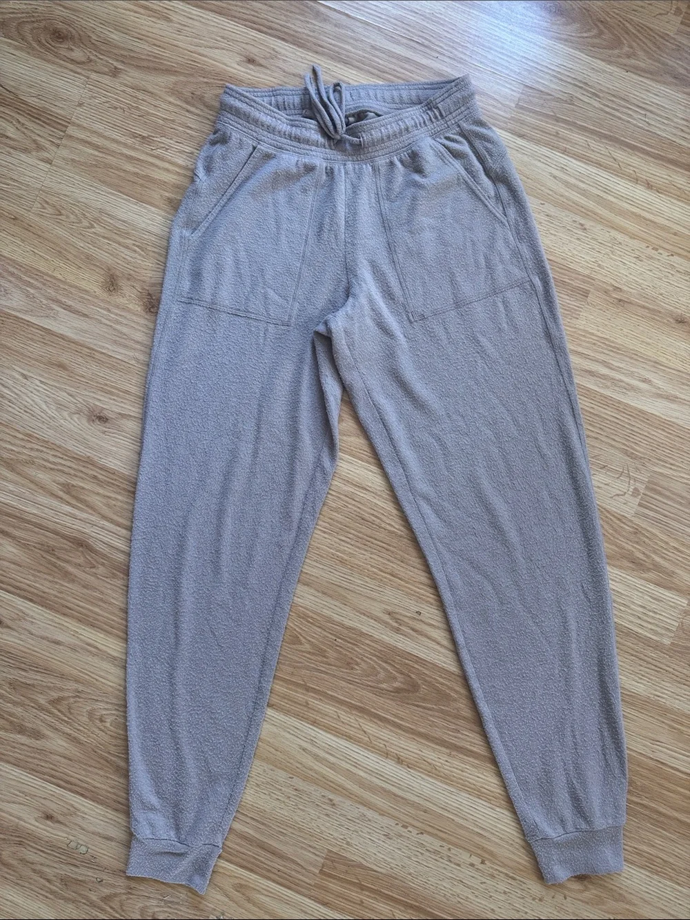 ALO Yoga Soho Set ✨ size S (Toasted Almond)